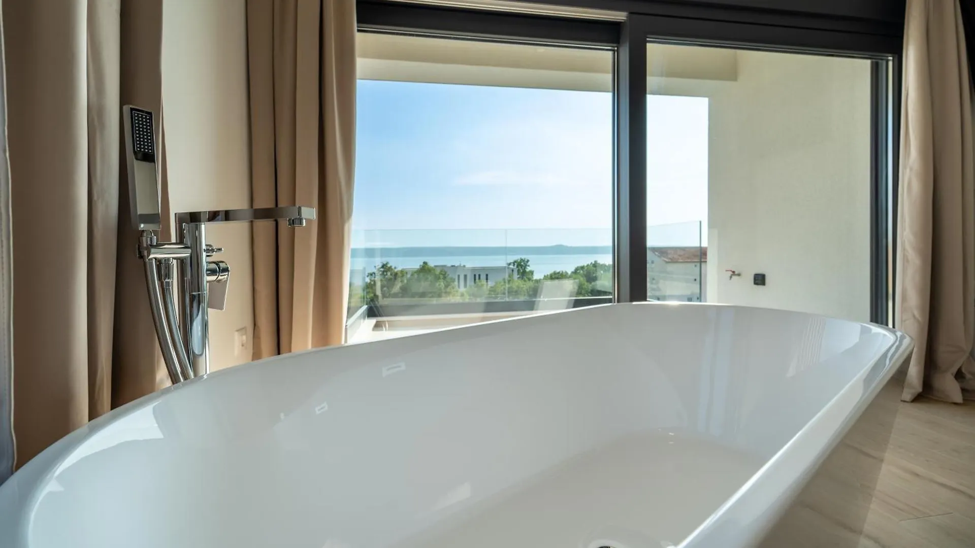 Villa Mia With Heated Pool Maslenica